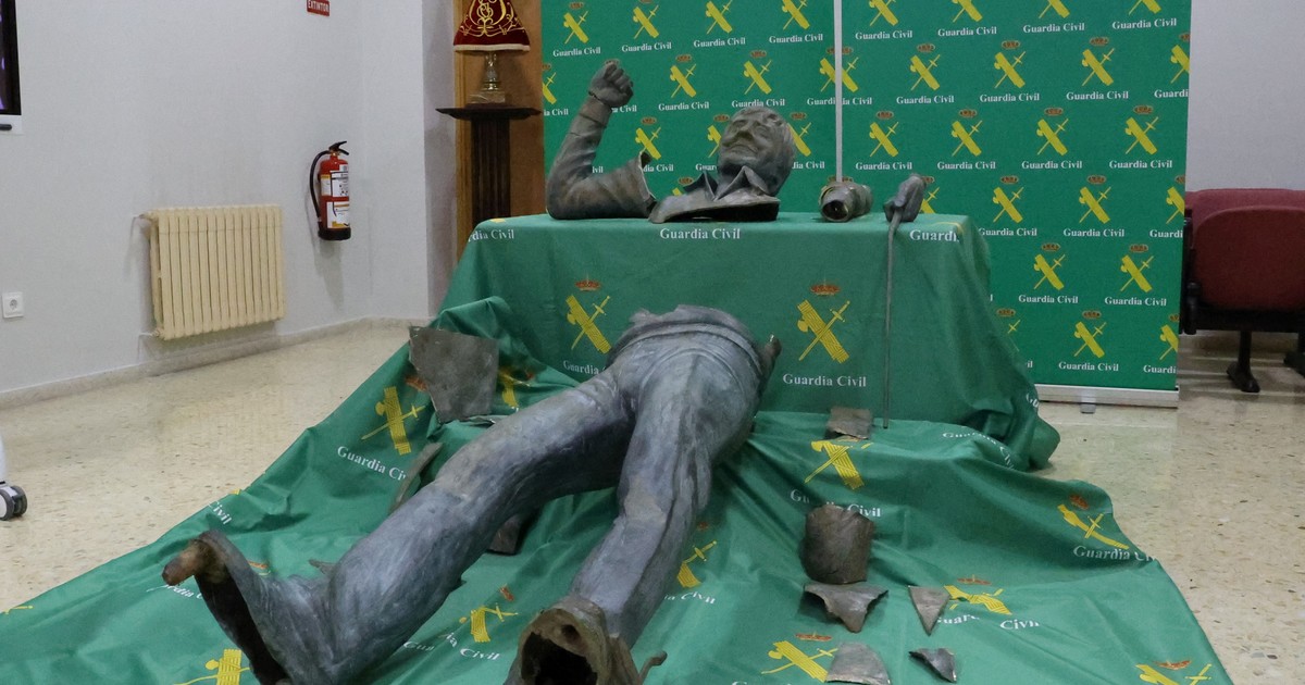 Robaron la estatua de un reconocido golfista valuada en 30.000 euros y la destrozaron para venderla