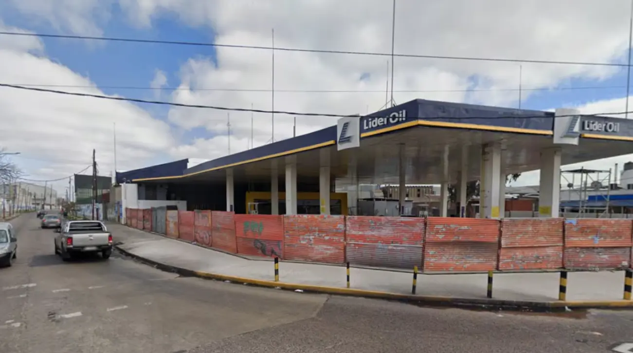 Un hombre fue asesinado a puñaladas en una sangrienta pelea frente a una estación de servicio en Lanús
